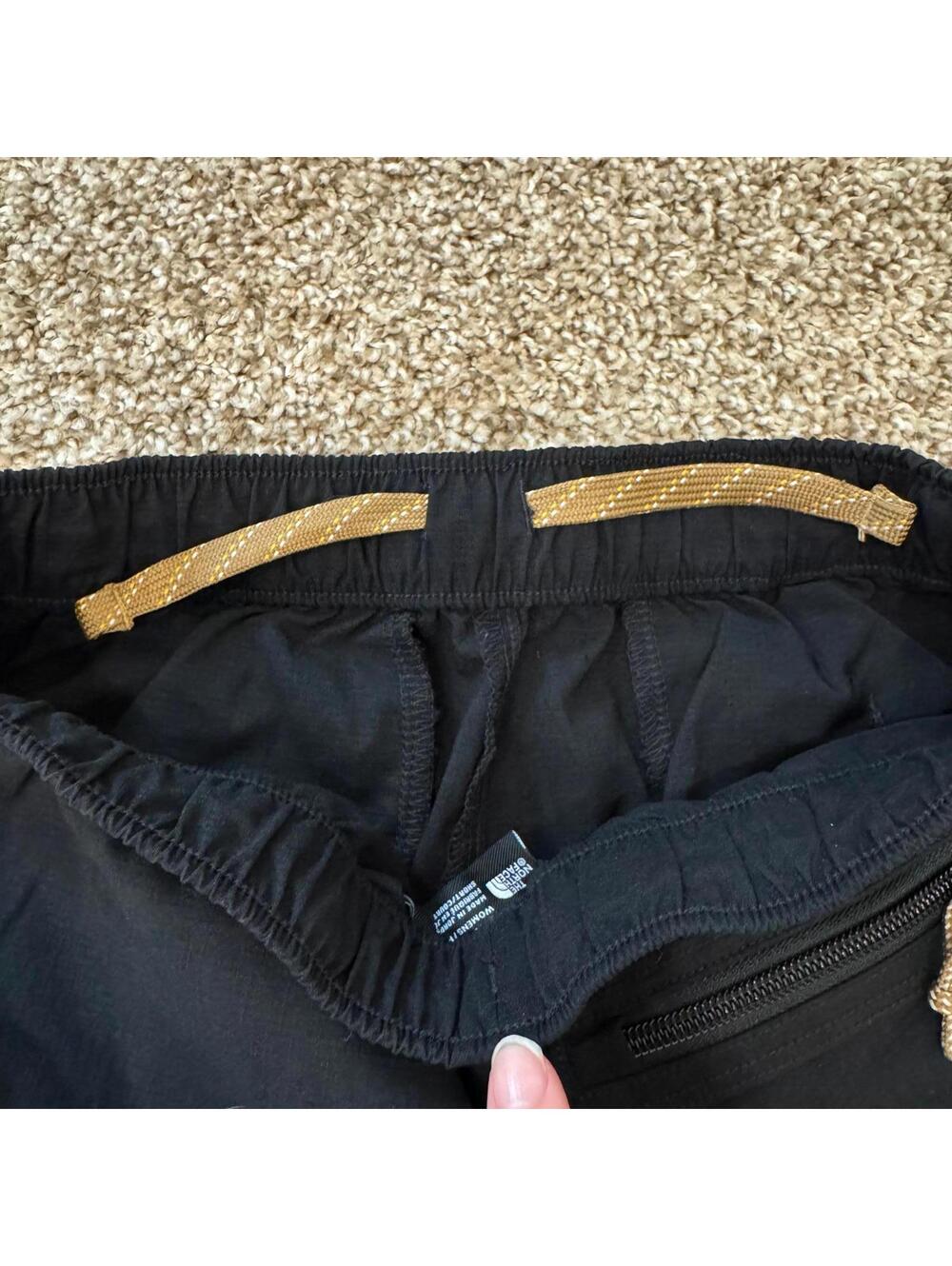 The North Face Women's XS Black Casual Shorts - Picture 6 of 7